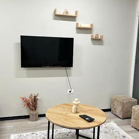 Downtown Apartament Tirana