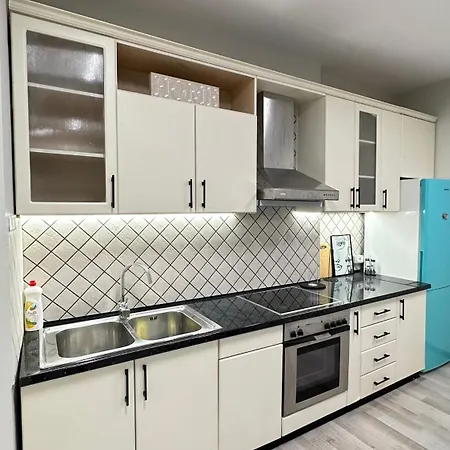 Downtown Apartment Tirana
